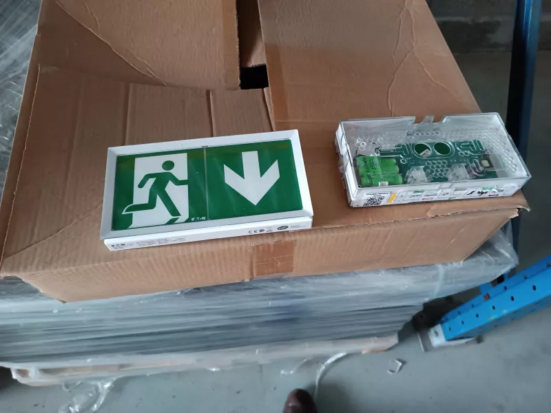 Réemploi - Bloc Autonome d'Eclairage de Sécurité (BAES)